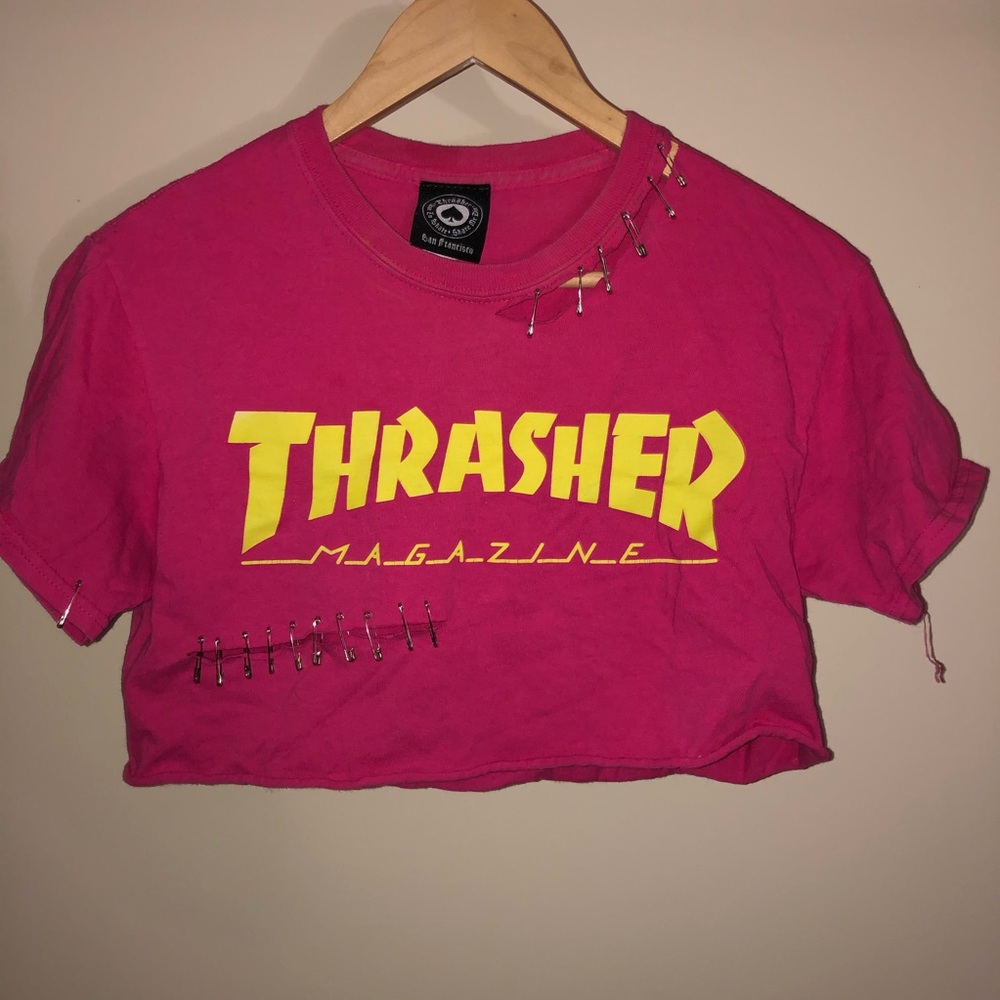 Thrasher Cropped Distressed T-Shirt